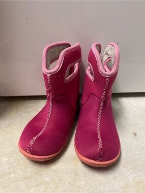 Bogs Kids Dark Pink Waterproof Pull-On Boots